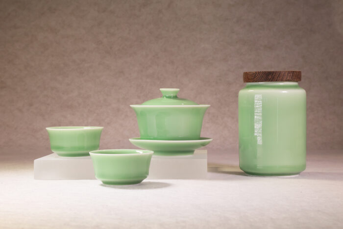 Plum green Longquan celadon gaiwan for daily gongfu tea brewing